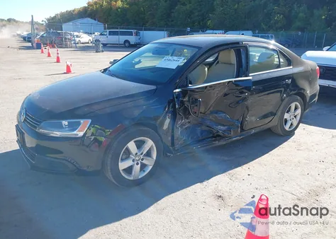2013 Volkswagen Jetta 2.0L Tdi z USA, uszkodzony, nr VIN 3VWLL7AJ0DM202874
